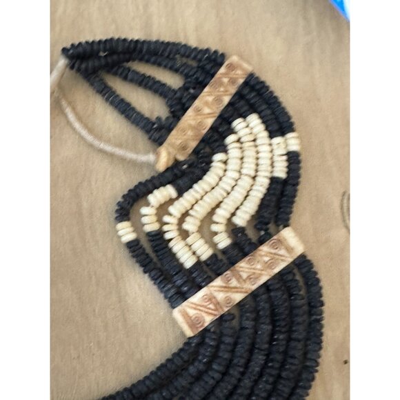 Vintage Tribal Multistrand Black White Beaded Necklace Carved Accents Southwest - Picture 6 of 8